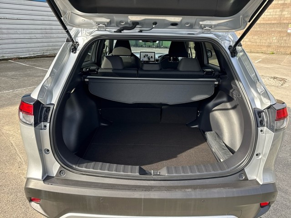 2025 Toyota Corolla Cross - image 10