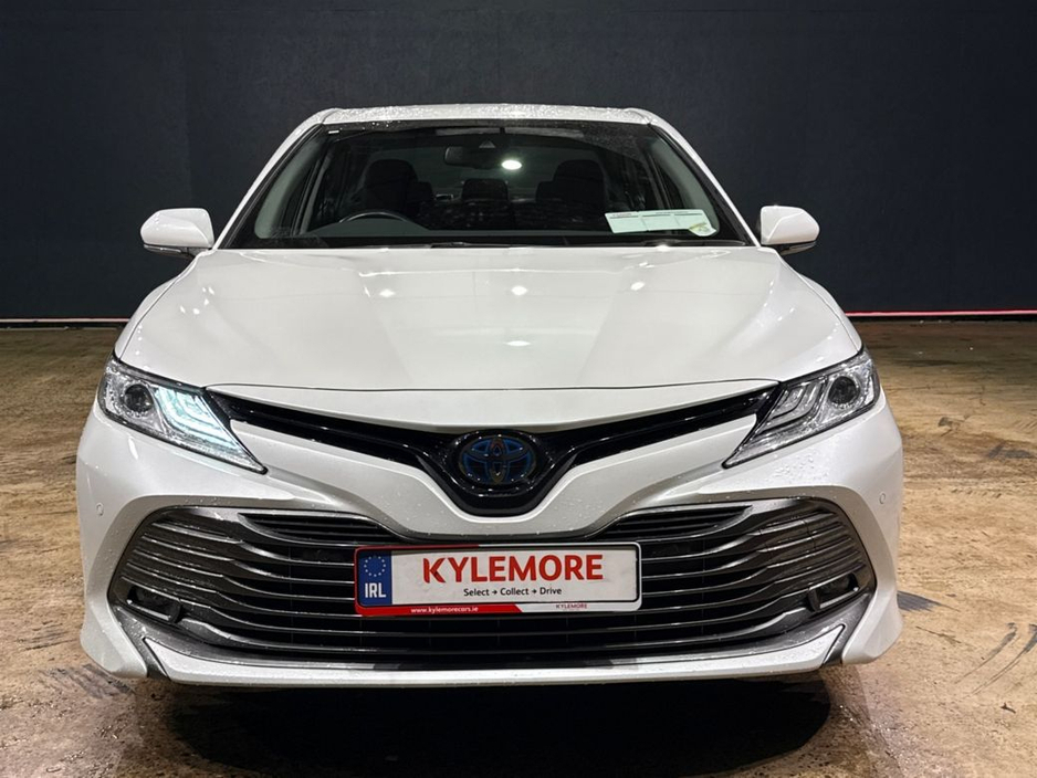 2021 Toyota Camry - image 8