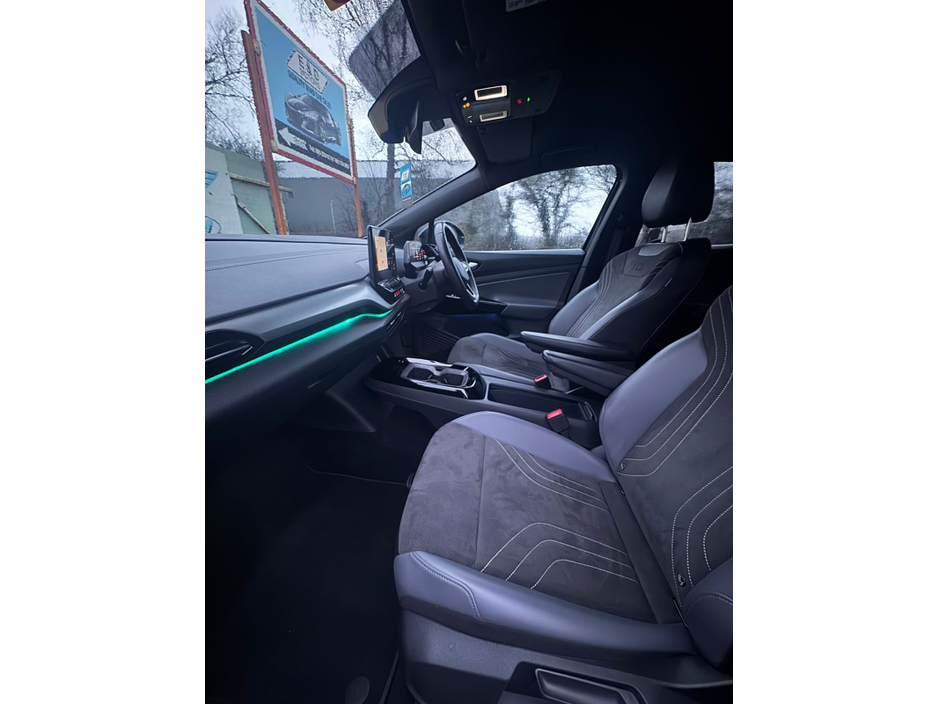 2023 Volkswagen ID.4 PRO 128 KW LIFE DX 77KWH 174BHP 5 €25,800