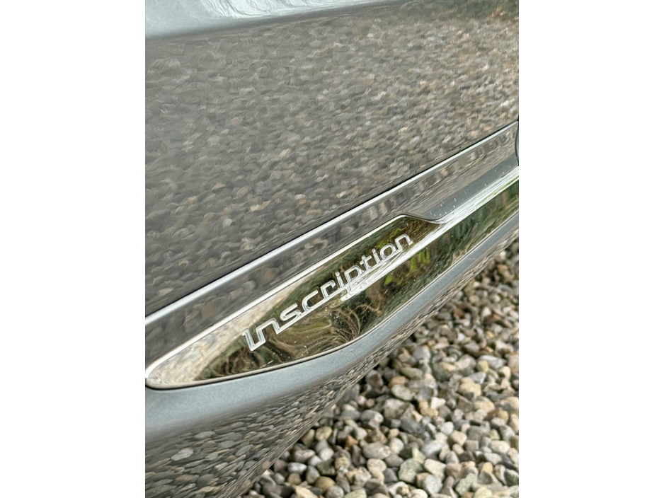 2020 Volvo XC60 - image 34