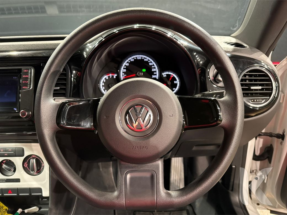 2016 Volkswagen Beetle - image 18