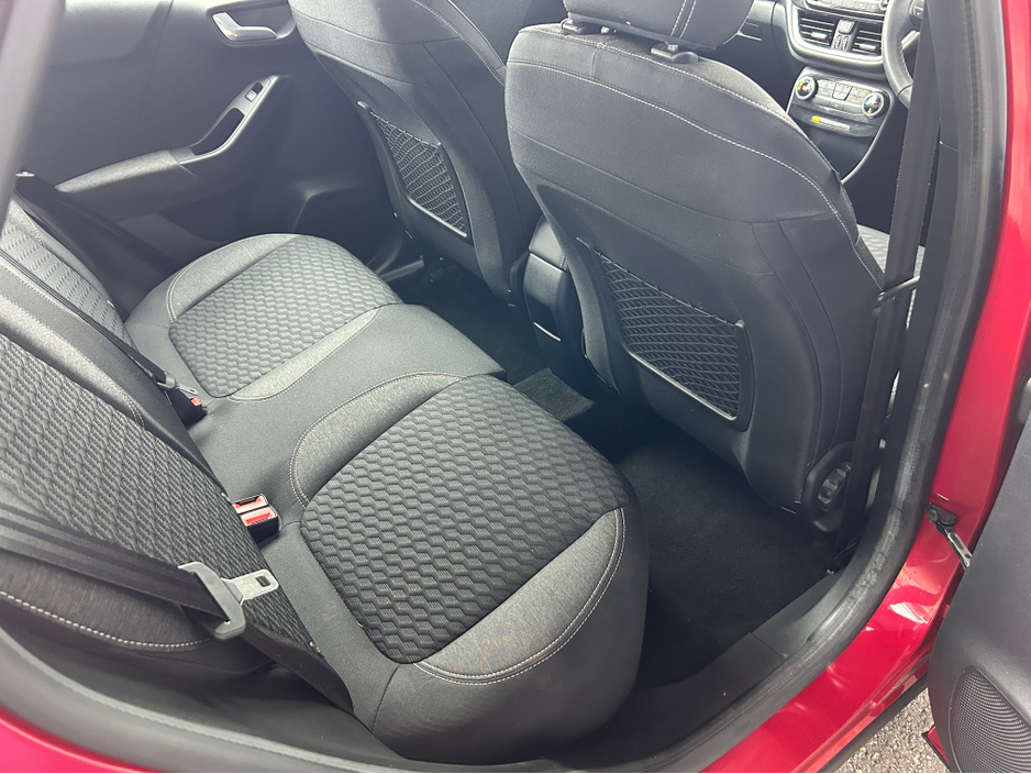 2021 Ford Puma - image 3