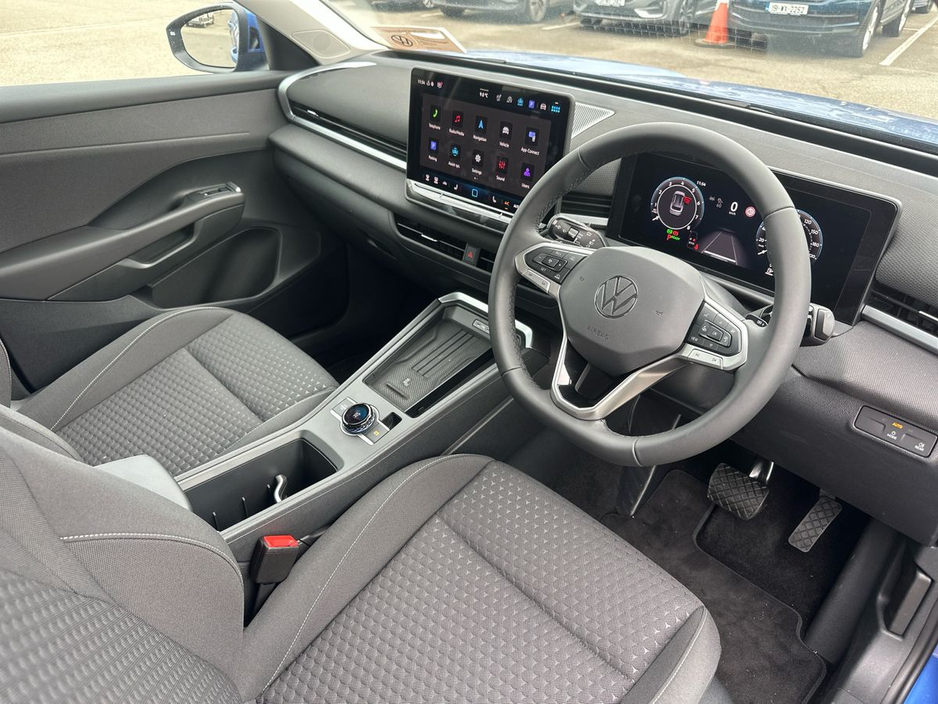 2026 Volkswagen T-Roc - image 6