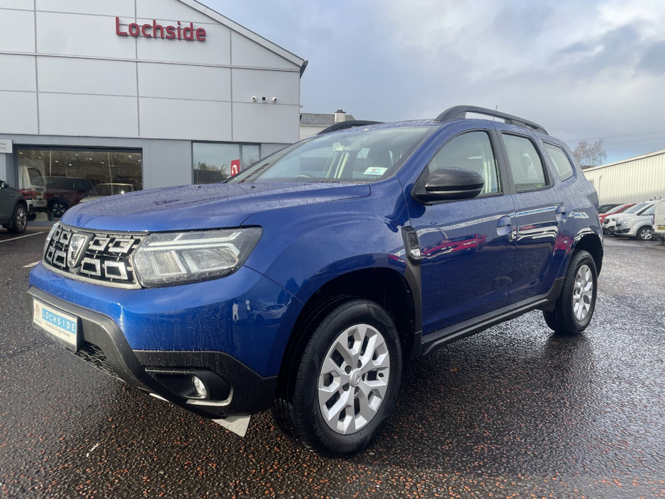 2022 Dacia Duster - image 3