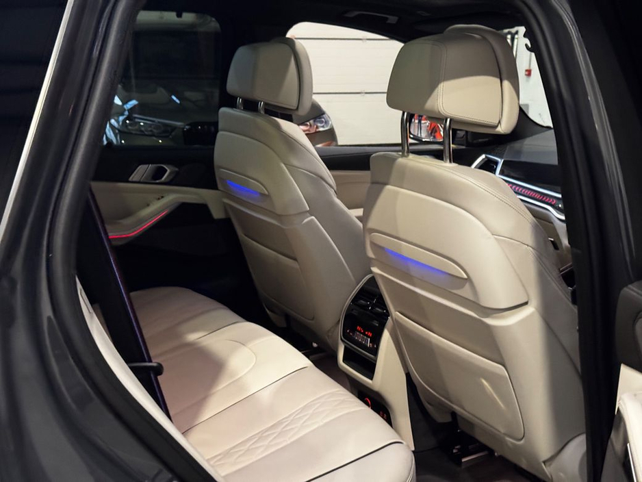 2025 BMW X5 - image 20