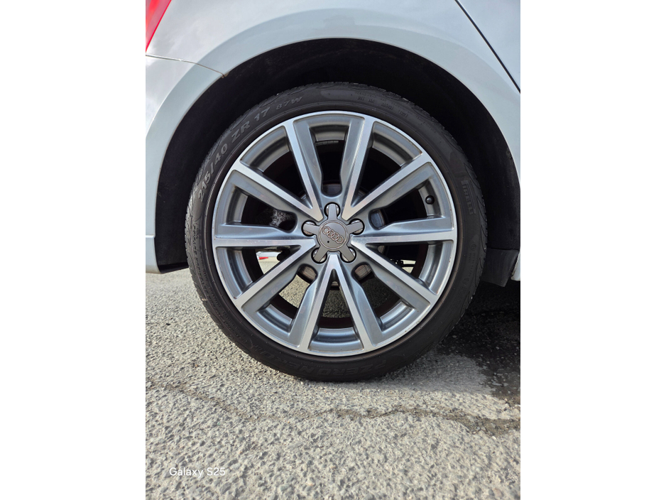 2015 Audi A1 - image 9