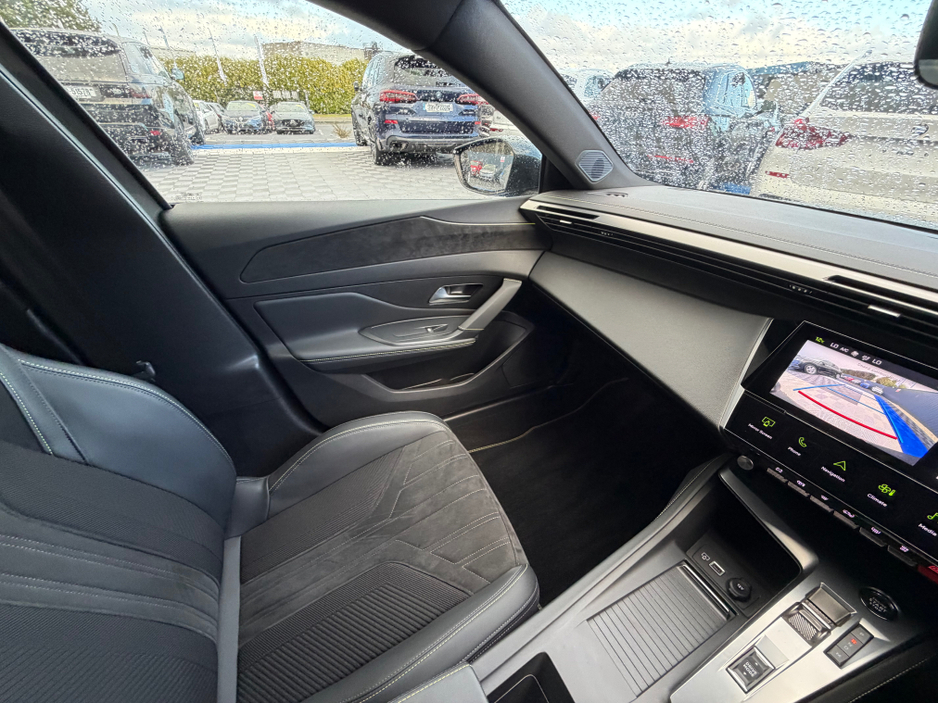 2024 Peugeot 408 - image 24