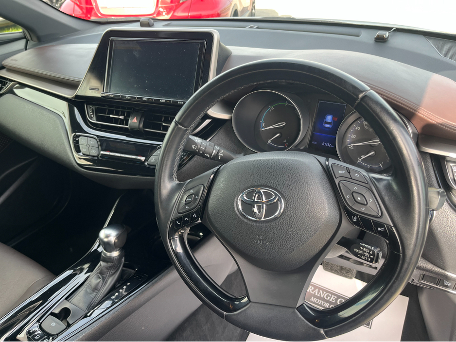 2017 Toyota C-HR - image 8