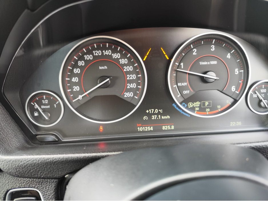 2017 BMW 3 Series - image 22