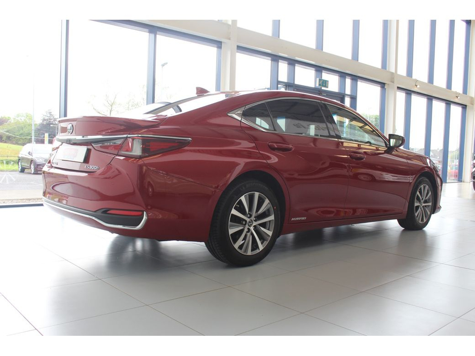 2020 Lexus ES 300 H 2.5 ES CVT 215BHP €30,899