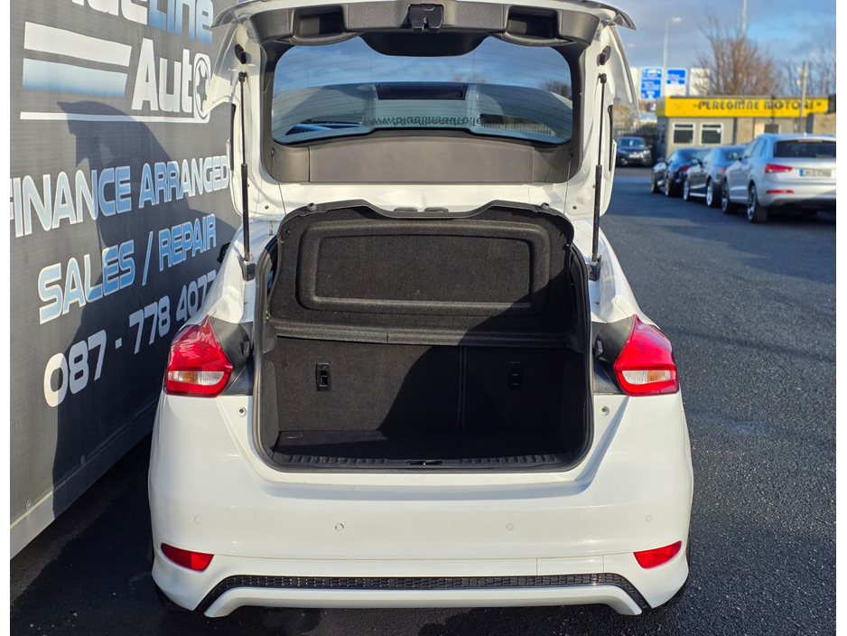 2018 Ford Focus T ST-LINE ECOBOOST 140PS €11,900