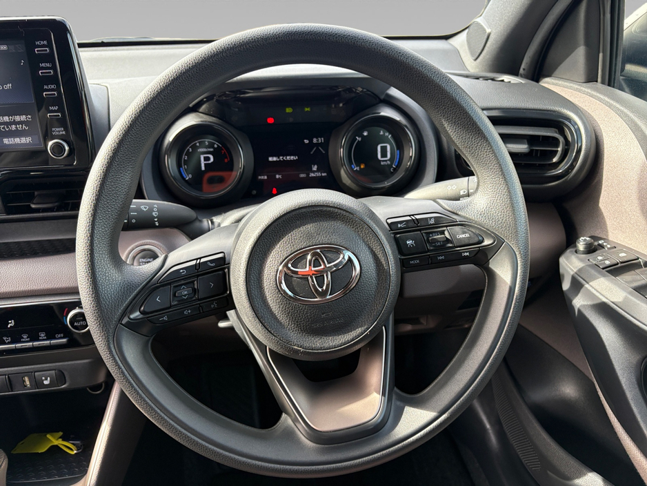 2020 Toyota Yaris - image 12