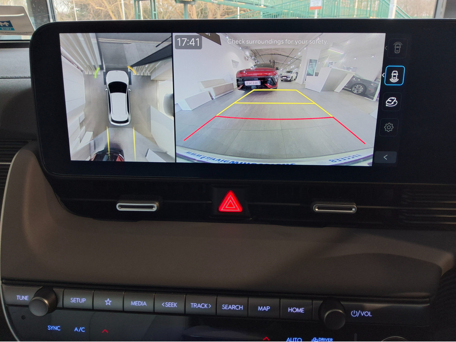 2025 Hyundai Ioniq 5 - image 16