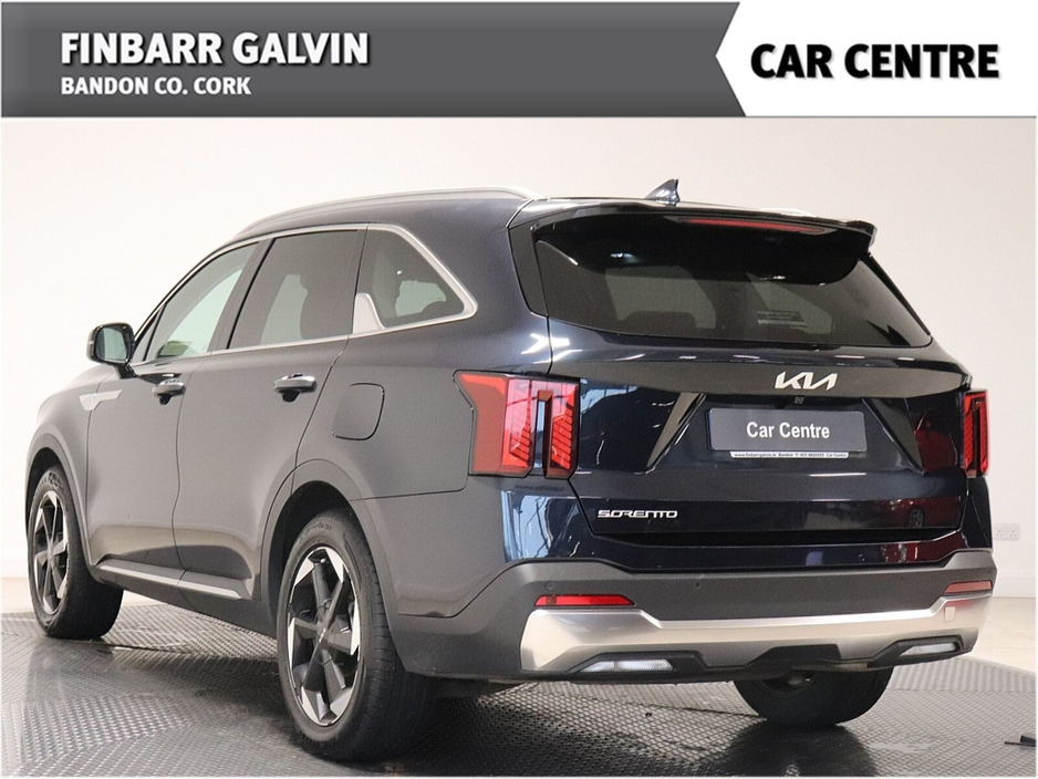 2024 Kia Sorento - image 2