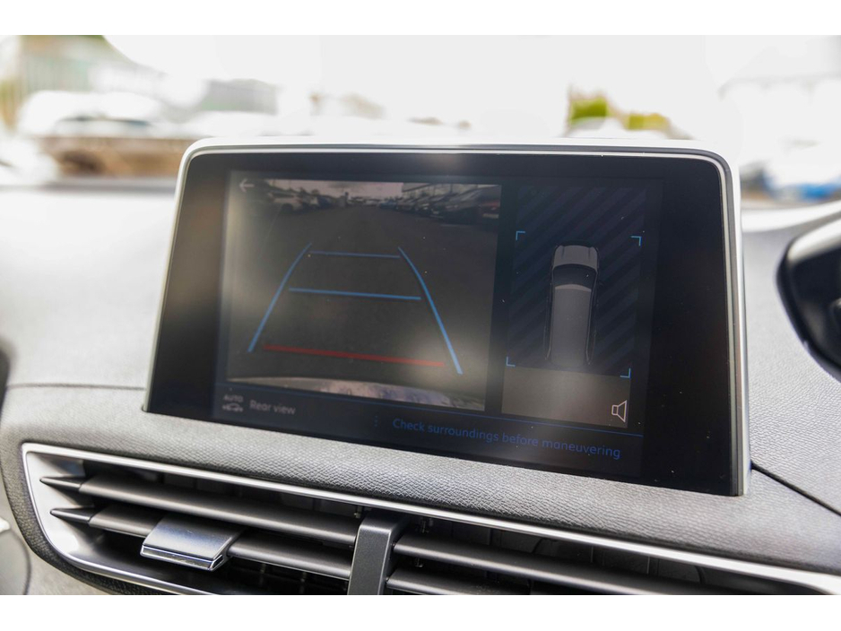 2019 Peugeot 5008 - image 10