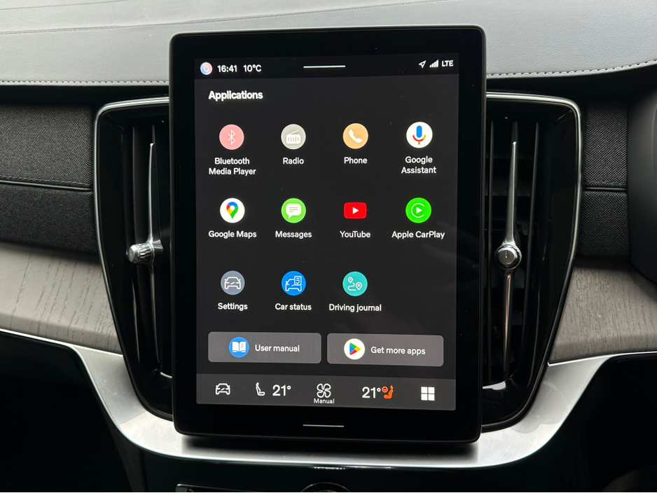 2025 Volvo XC90 - image 24