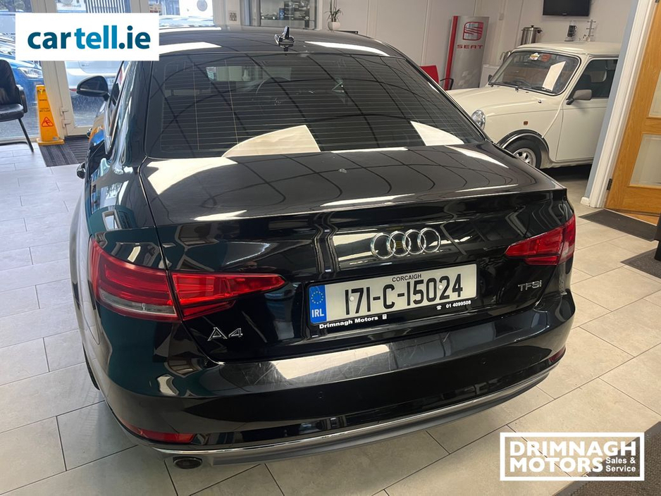 2017 Audi A4 - image 12