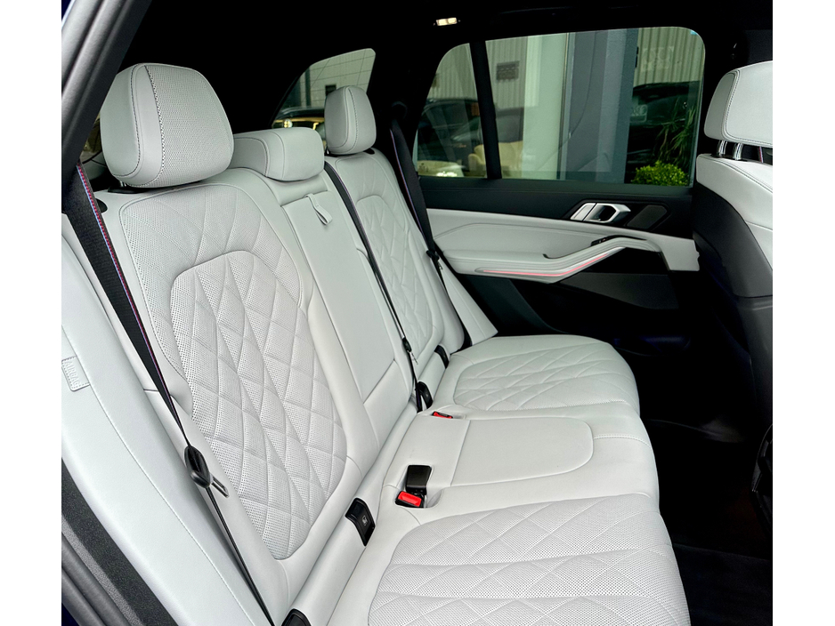 2025 BMW X5 50e *Very High Spec* M SPORT XDRIVE