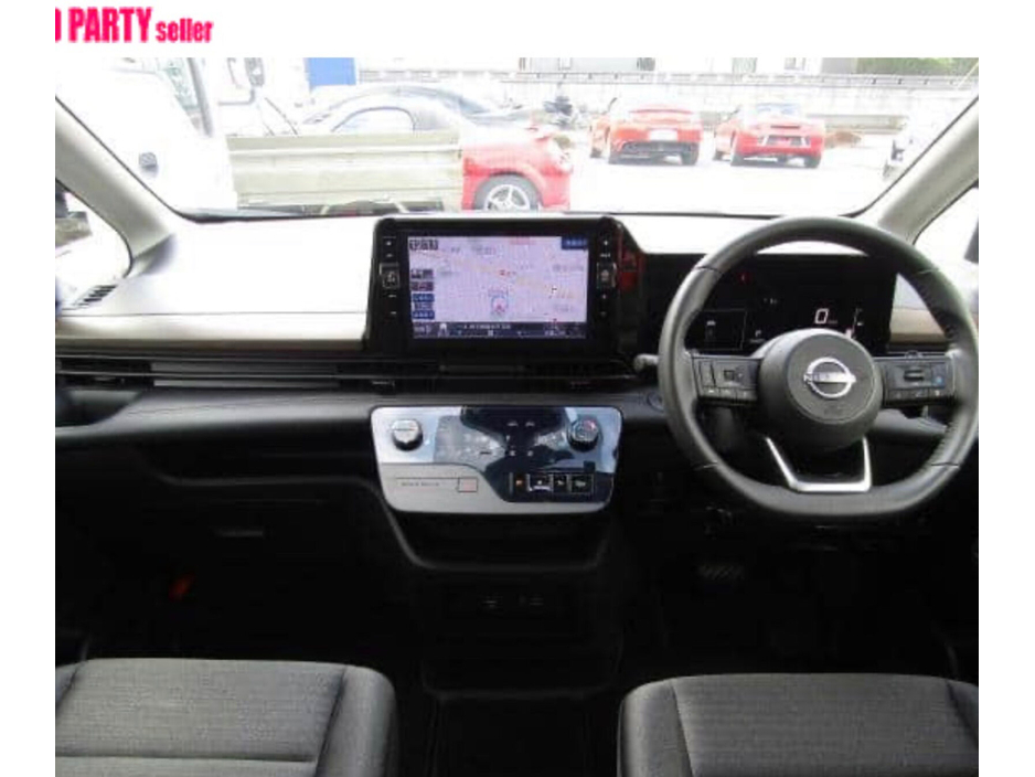 2024 Nissan Serena  €35,900