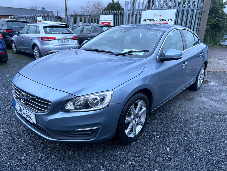 2017 Volvo S60 - image 7