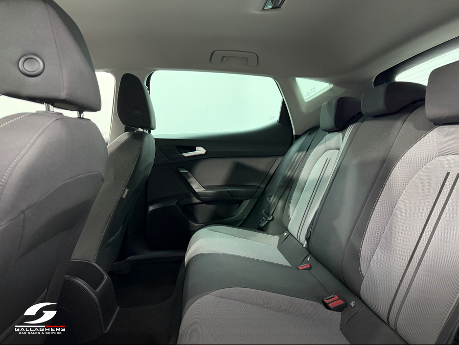 2024 SEAT Leon (241) SE PLUS 1.0 TSI 110HP €22,995