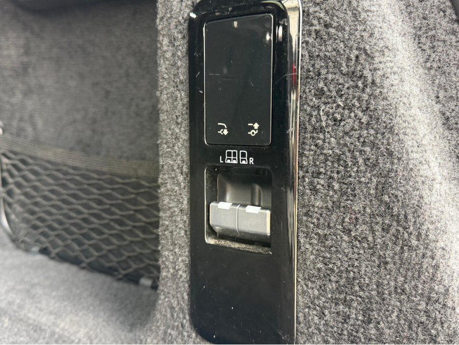 2023 Land Rover Range Rover Sport - image 35