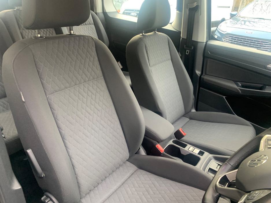 2023 Volkswagen Caddy Maxi LIFE 2.0 TDI DSG 7 SEATER // GREAT CONDITION // ONE OWNER // DOCUMENTED SERVICE HISTORY // 02/27 NCT AND €210 ROAD TAX // €38,950