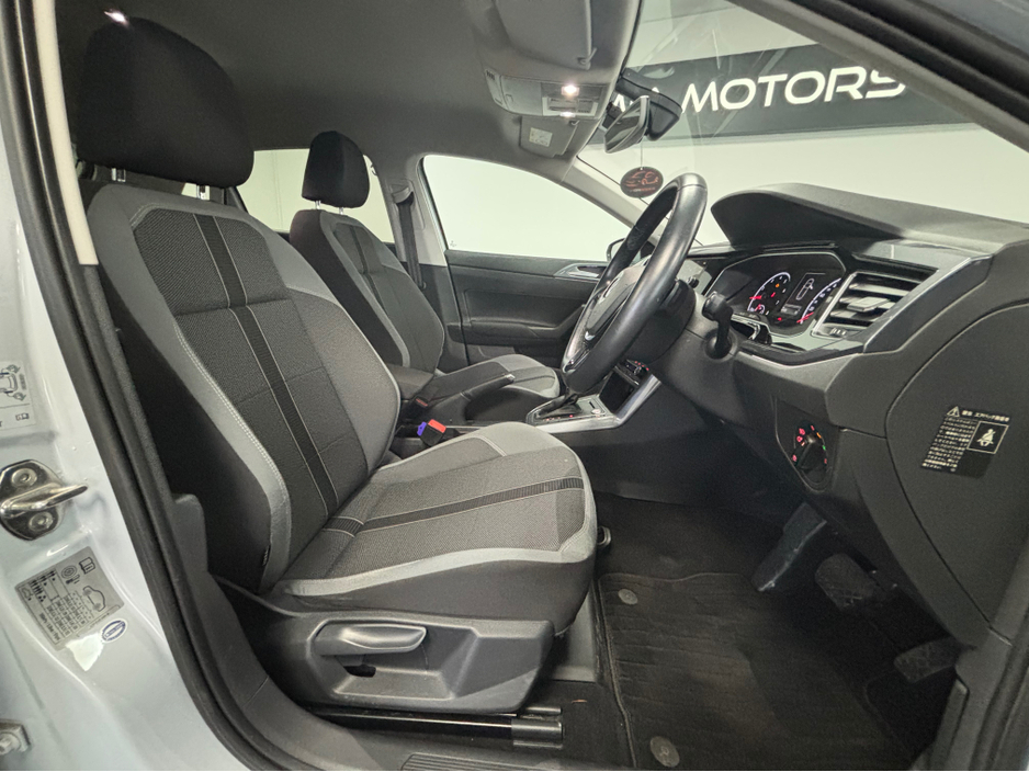 2018 Volkswagen Polo - image 10