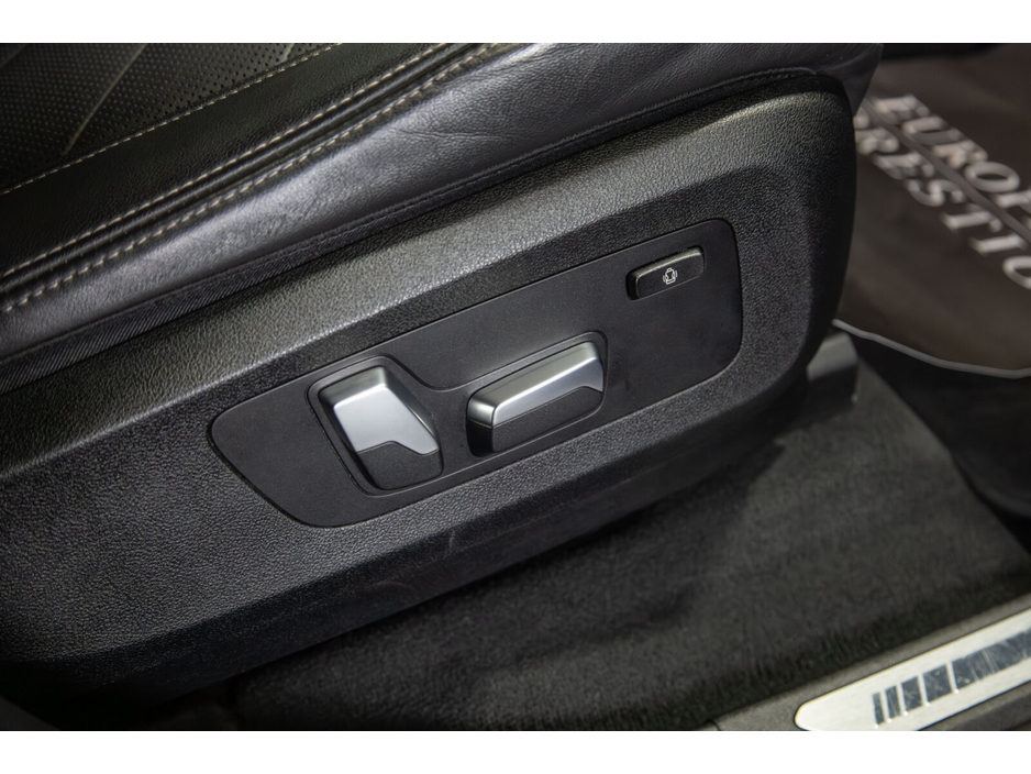 2023 BMW X5 - image 15