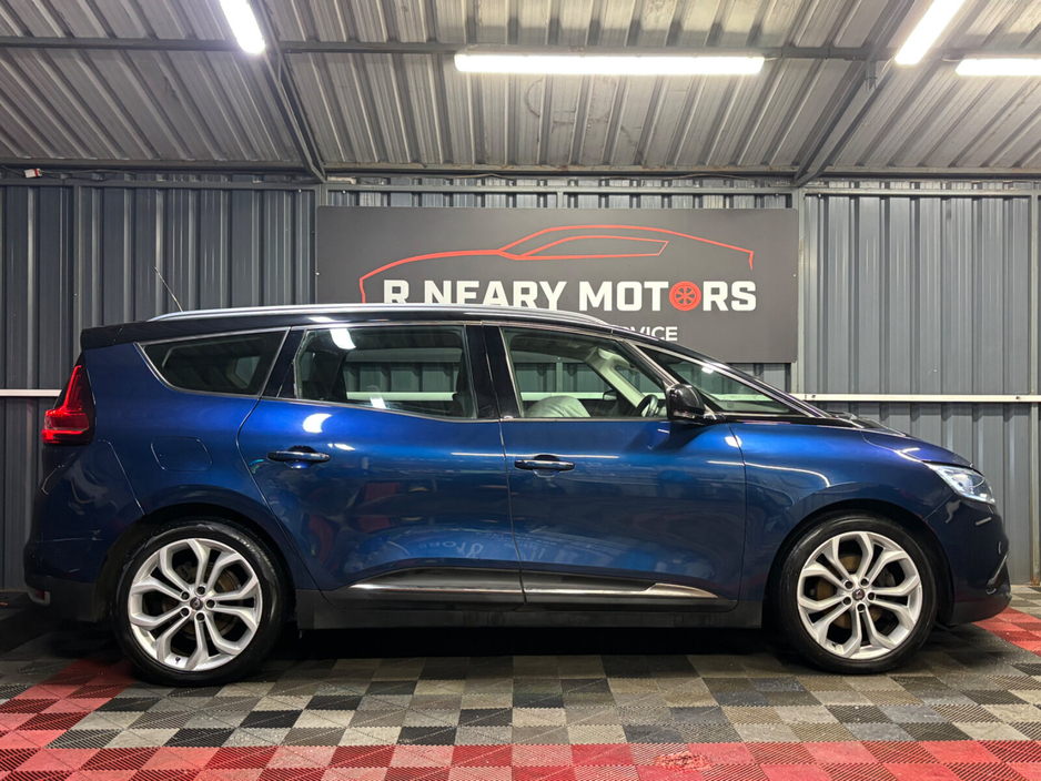 2019 Renault Grand Scenic - image 6