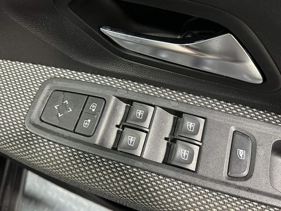 2022 Dacia Jogger Comfort Petrol 7 Seater 1.0 221 €17,750