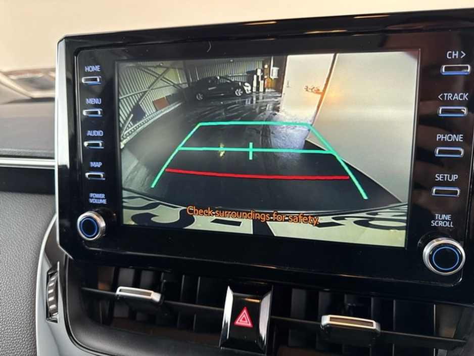 2022 Toyota Corolla HYBRID LUNA SALOON €26,950