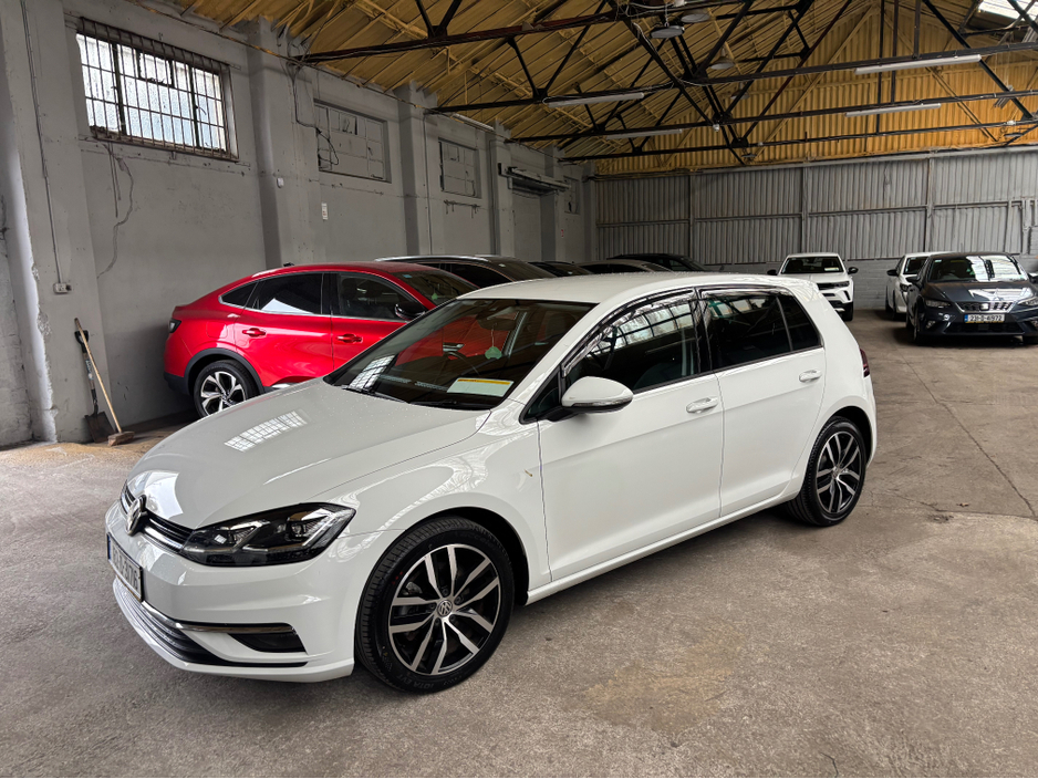 2018 Volkswagen Golf - image 15