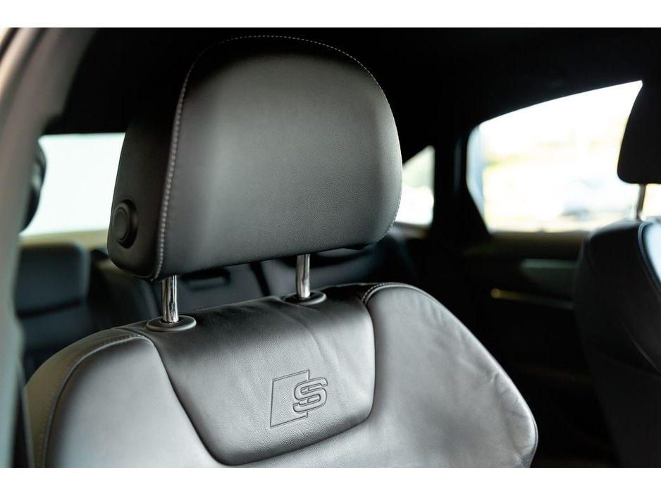 2022 Audi A6 - image 25