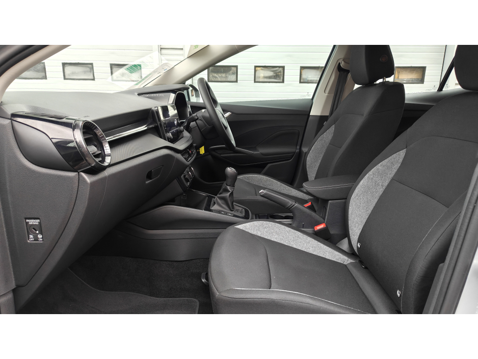 2025 Skoda Fabia ESSENCE 1.0 MPI 80BHP-AS NEW- A/C+REAR PARK ASSIST-LEATHER STEERING WHEEL €21,950