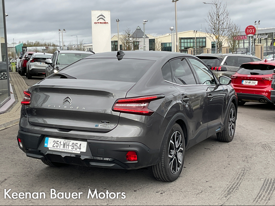 2025 Citroen C4X - image 3