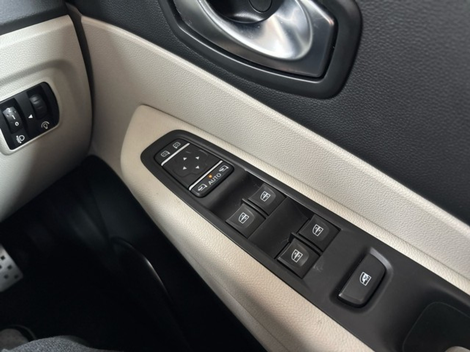 2019 Renault Captur - image 16