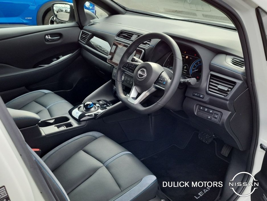 2025 Nissan Leaf - image 19