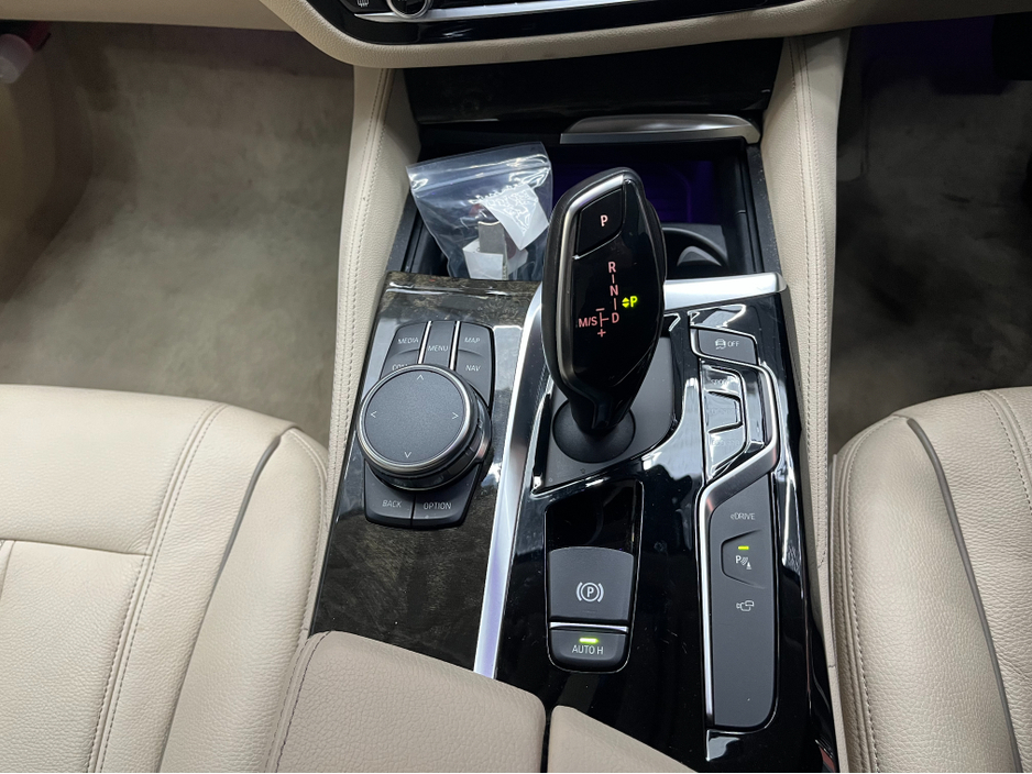 2018 BMW 5 Series €22950! 2018 BMW 530E 2.0 AUTOMATIC / CRUISE CONTROL / 360° CAMERA / ELECTRIC MEMORY & HEATED SEATS €22,950