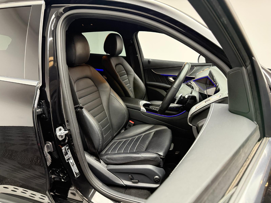 2022 Mercedes-Benz EQC - image 10