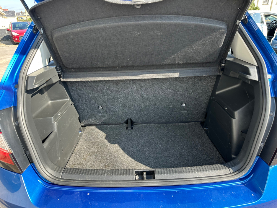 2015 Skoda Fabia - image 10