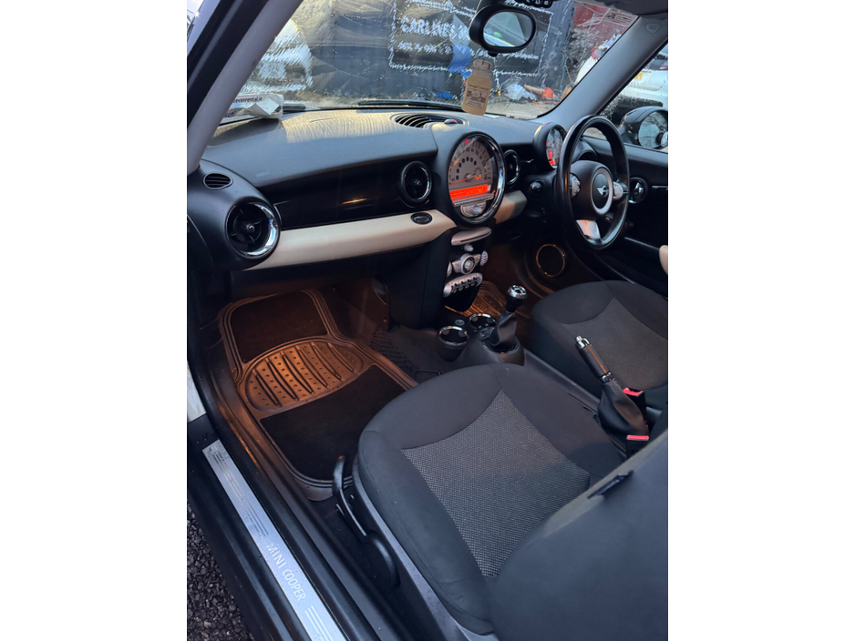 2010 MINI Hatch  €1,850