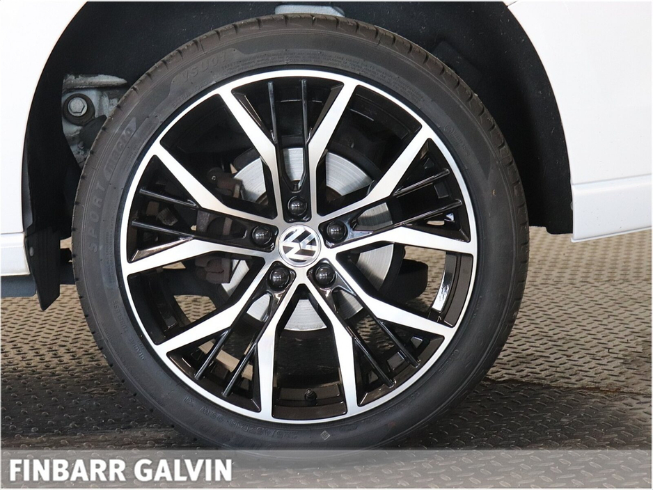 2021 Volkswagen Caddy - image 14