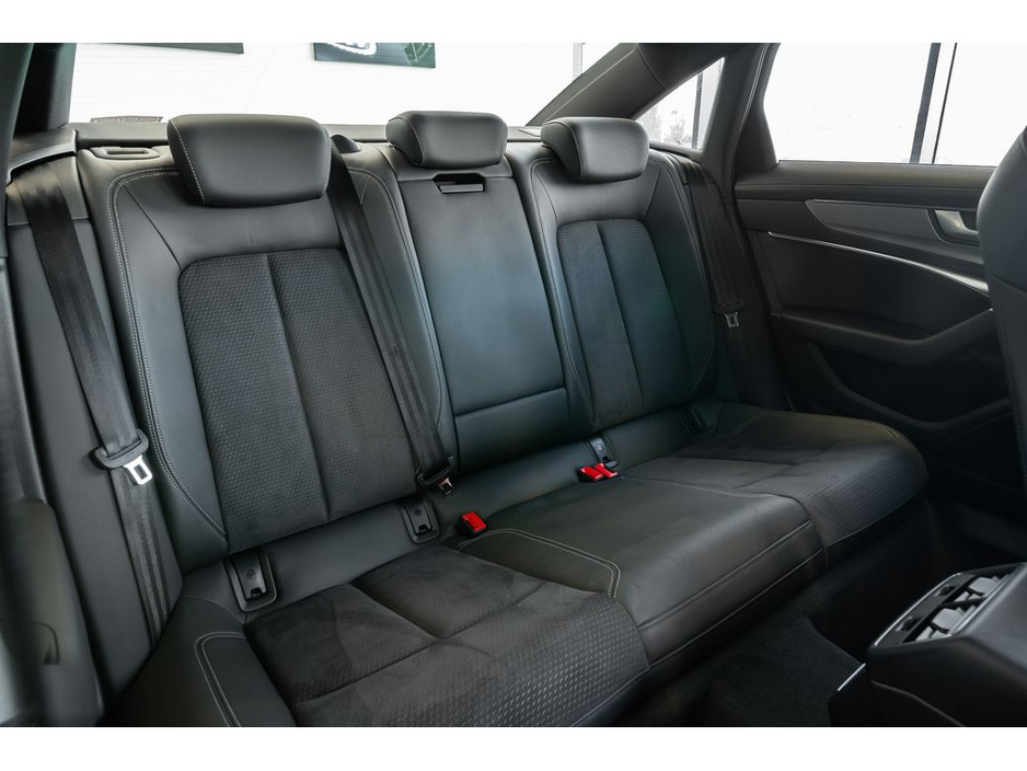 2022 Audi A6 - image 22