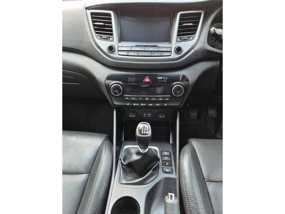 2018 Hyundai Tucson - image 10