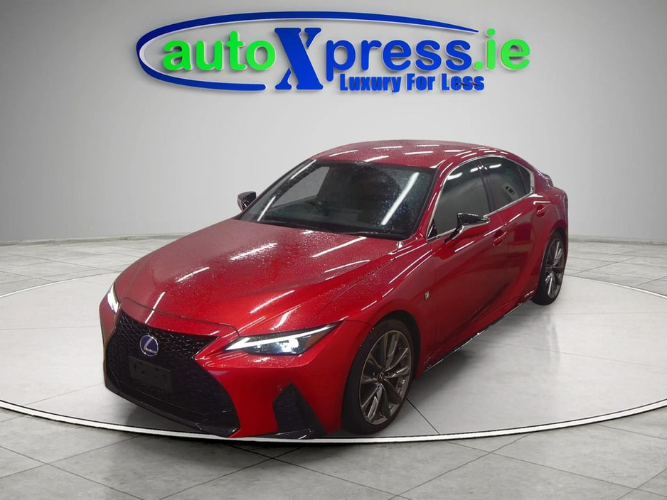 2021 Lexus IS 300 h - image 3