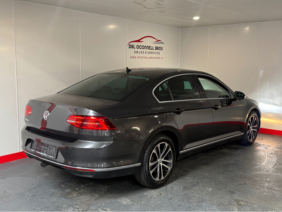2019 Volkswagen Passat - image 18