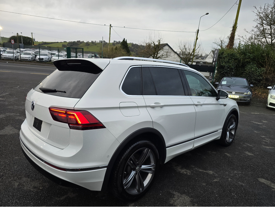 2017 Volkswagen Tiguan 1.4 TSI R-LINE EDITION / 360 CAMERA - PARK-ASSIST - SENSORS - VIRTUAL COCKPIT - SIMI MAIN DEALER CARPLAY ANDROID AUTO €29,950