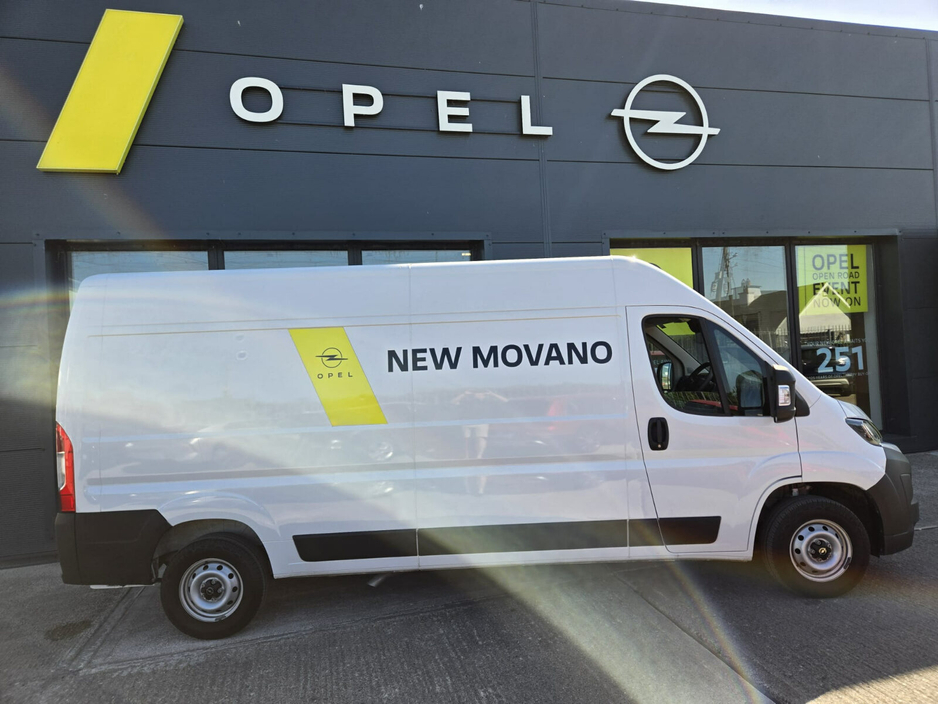 2026 Opel Movano  €29,950