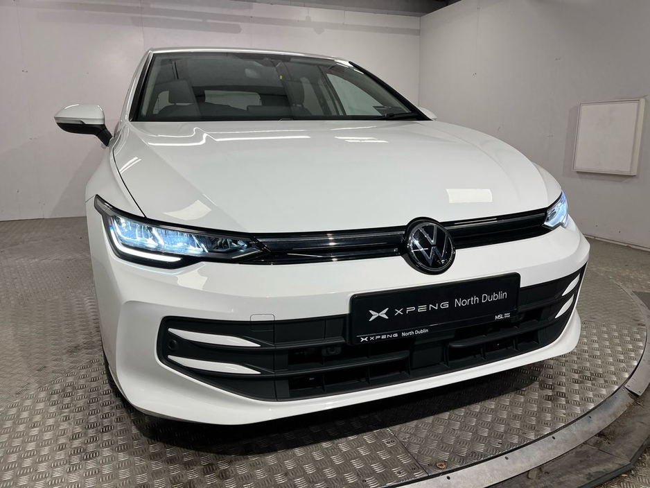 2025 Volkswagen Golf - image 18